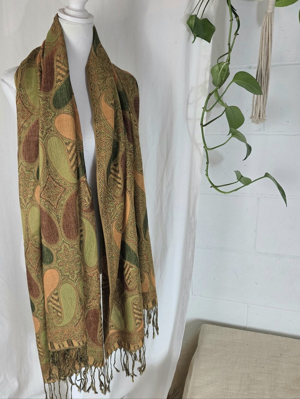 Pashmina cashmere wool and silk paisley print fringe scarf wrap sz 28x72 - Picture 3 of 9